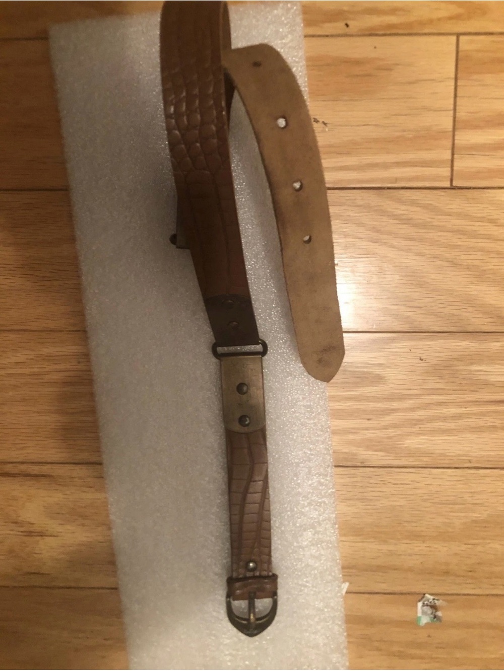 Giorgio Armani Vintage Leather Detail Fashion Belt Size Small